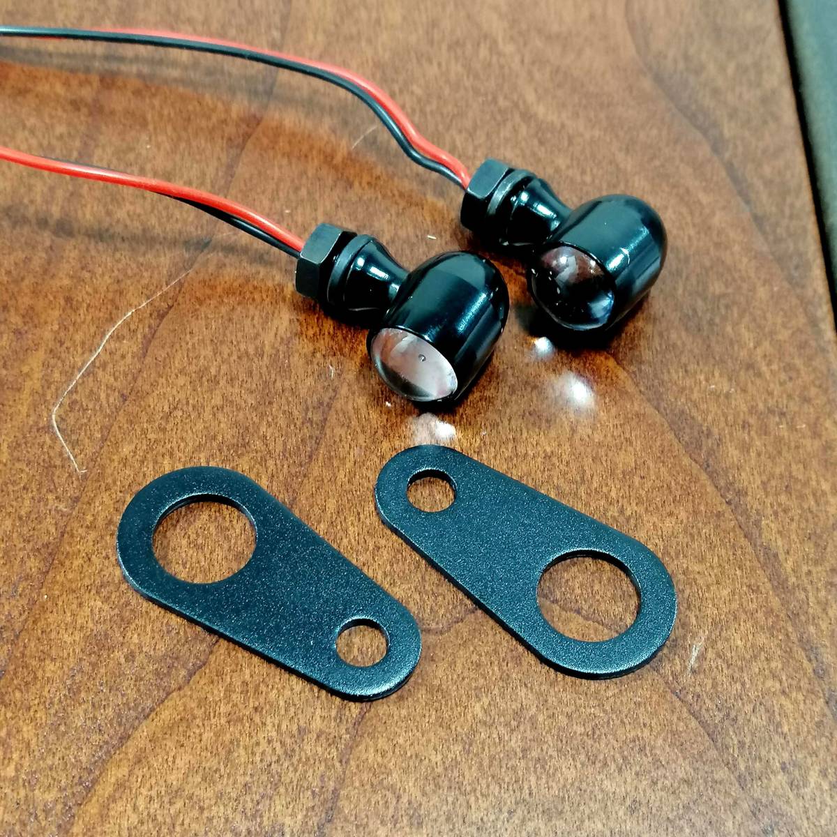 超小型ウインカー Nanoウインカー 2個 ステー付き LED 高輝度 カフェレーサー チョッパー SR グラストラッカー エストレア ボバー 小型2拍卖