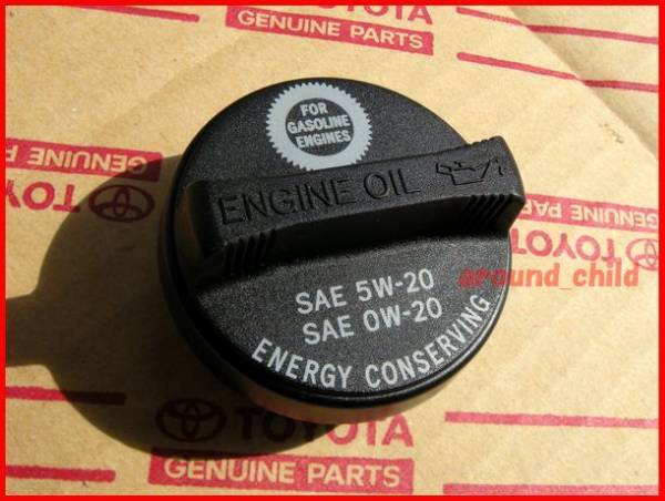 ■レクサス純正オイルフィラーキャップ■白文字■アリオン/プレミオ/クルーガー/RAV4/bB/ヴェロッサ/ウィンダム/オーパ/セリカ/MR2/ビスタ4拍卖