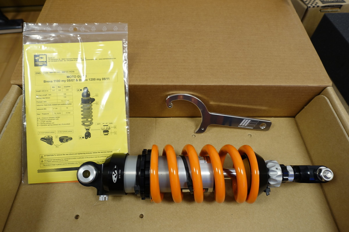 Matris ブレバ1200 (08-11)/ブレバ 1100 (05-07) リアショックNC切削リアサスペンションM46KD モトグッツィ 定価132,000円 マトリス3拍卖