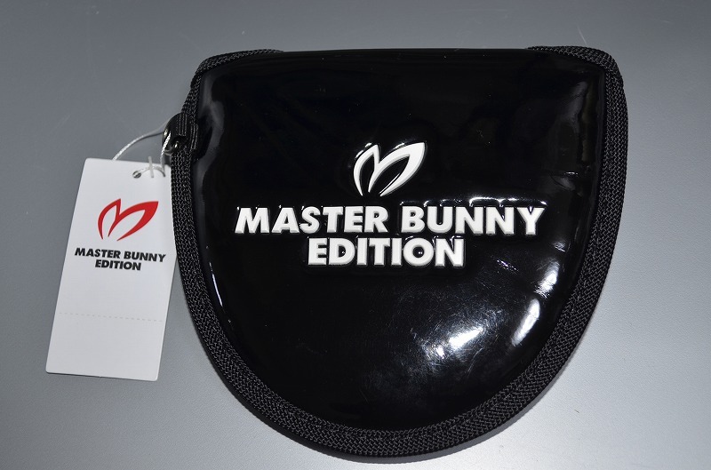 新品 マスターバニーエディション パターカバー エナメルシリーズ パーリーゲイツ マレットタイプ MASTER BUNNY ブラック拍卖