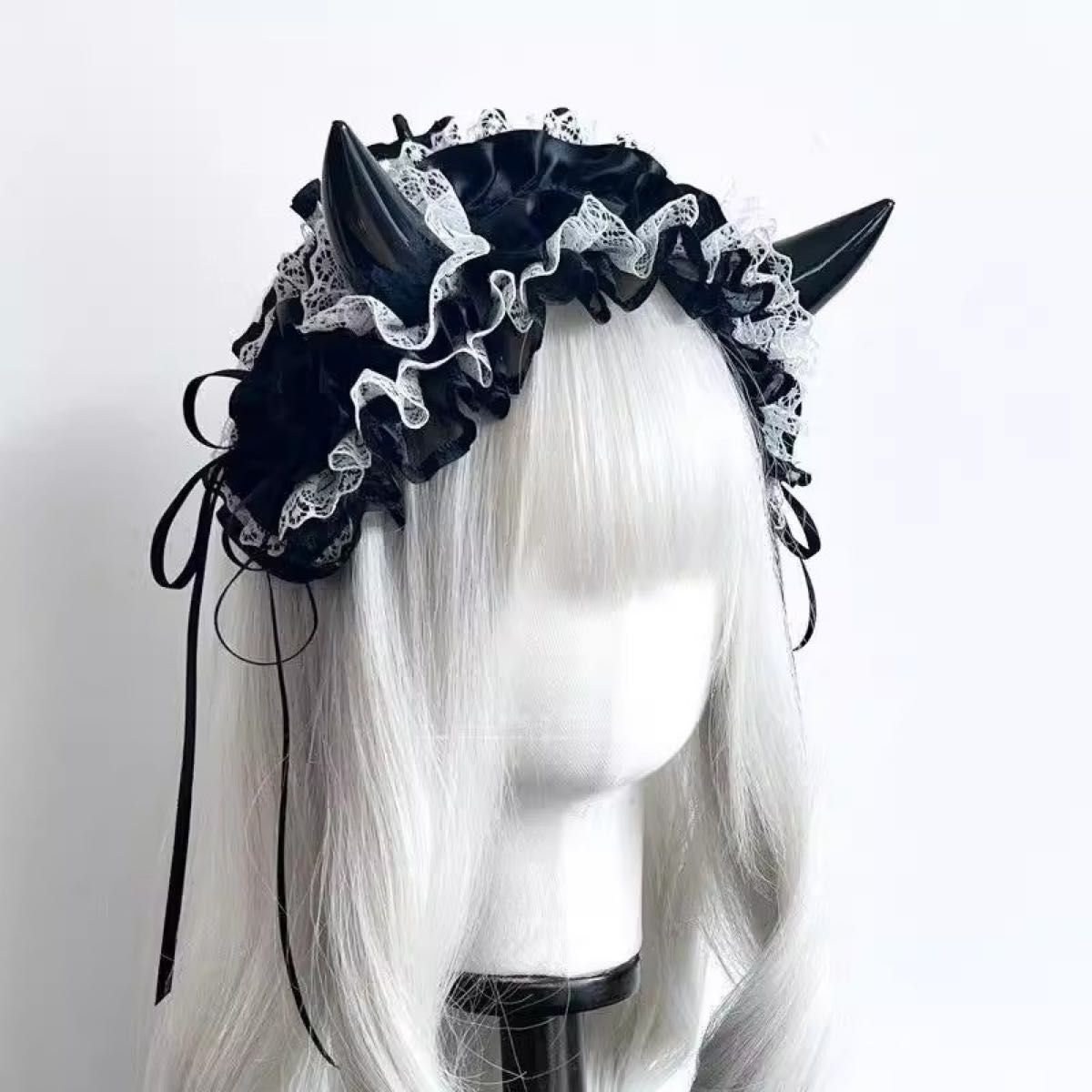 デビル 小悪魔 フリル レース ヘッドドレス 黒 カチューシャ コスプレ ゴスロリ ロリータ風 メイド風 ハロウィン 仮装 ロリ拍卖