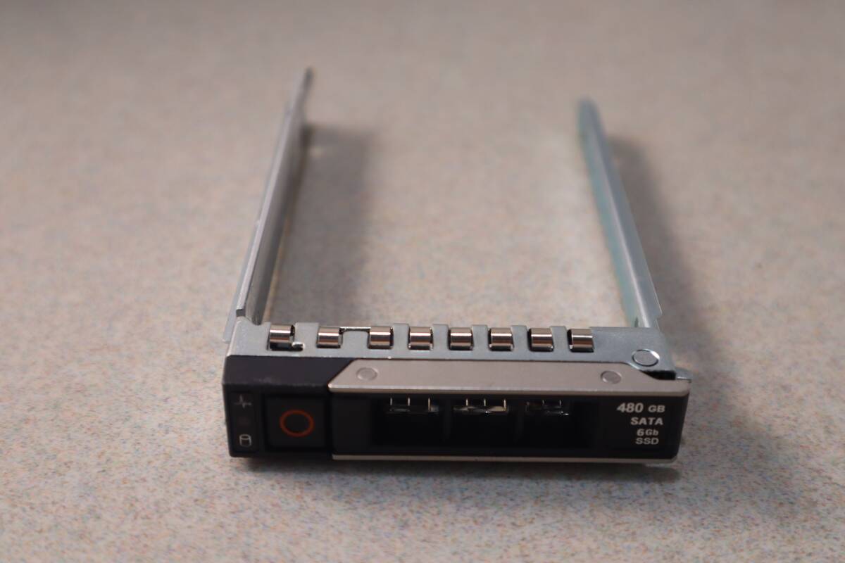 G8759 (4) & HDDトレイキャディ DELL PowerEdge R540/R640/R740等用 DP/N 0DXD9H 2.5インチSAS/SATA【中古品】拍卖