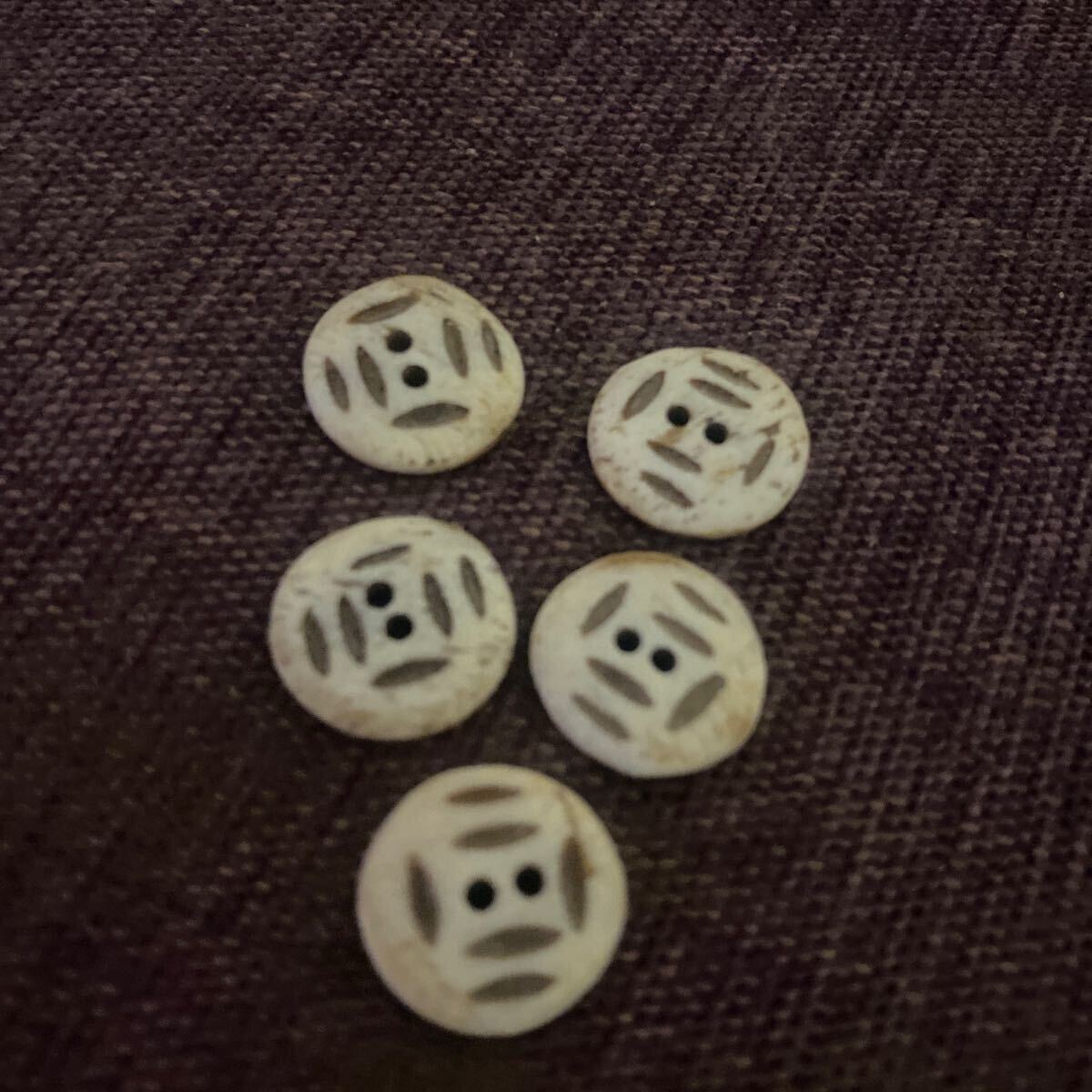 自然素材!インド製☆ハンドメイド★水牛の骨製 ボタン5個組S-2拍卖