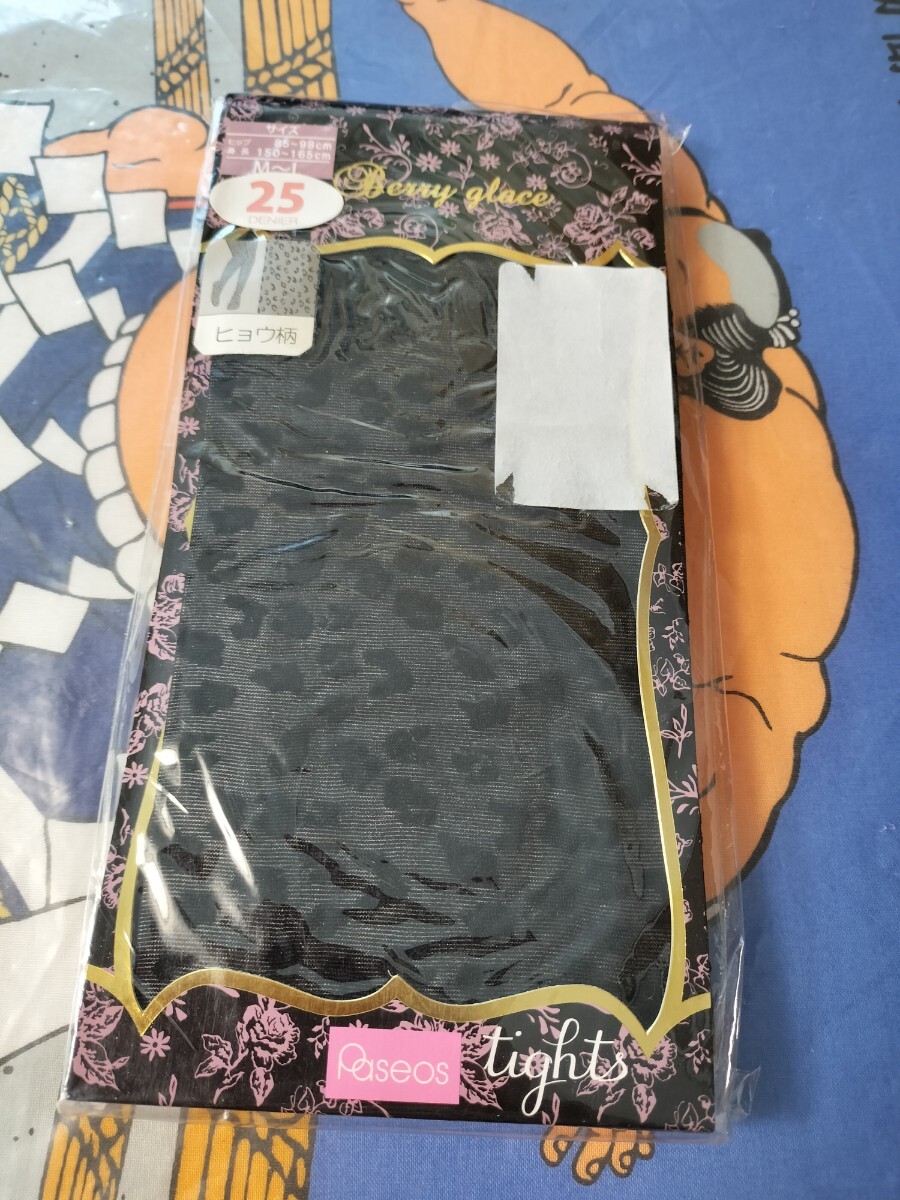 ヒョウ柄 25デニール M-L タイツ 柄 デザイン 模様 アニマル 豹 ブラック tights ハロウィン 派手 黒 かわいい 拍卖