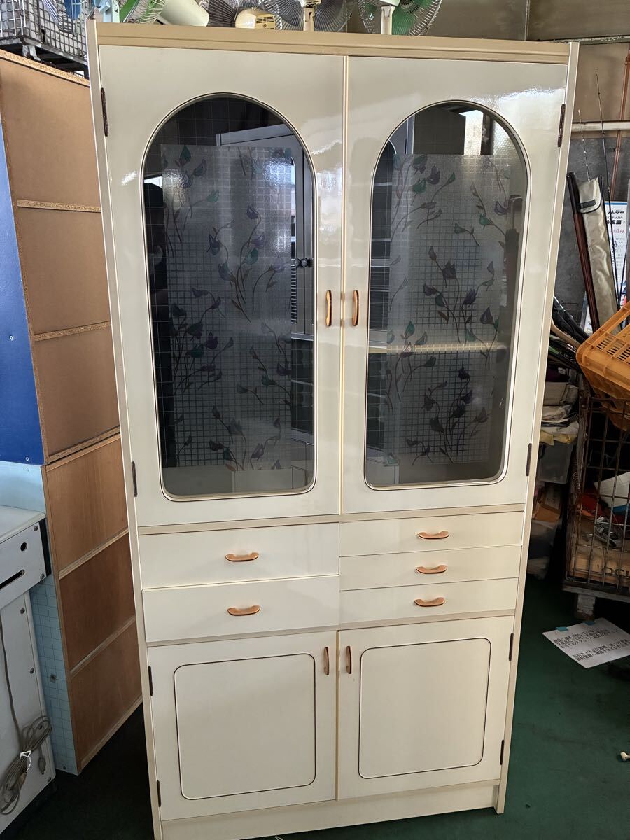 レトロポップ 食器棚 キャビネット 飾り棚 昭和レトロ アーチ 両開き ガラス戸ショーケース ②拍卖