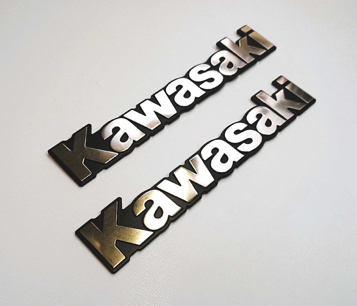 送料無料 KA-1611 カワサキ純正 ゴールド タンクエンブレム ZRX1200/1100 ゼファー1100/750/400 Z750GP/ZRX400/Z250FT/バリオス拍卖