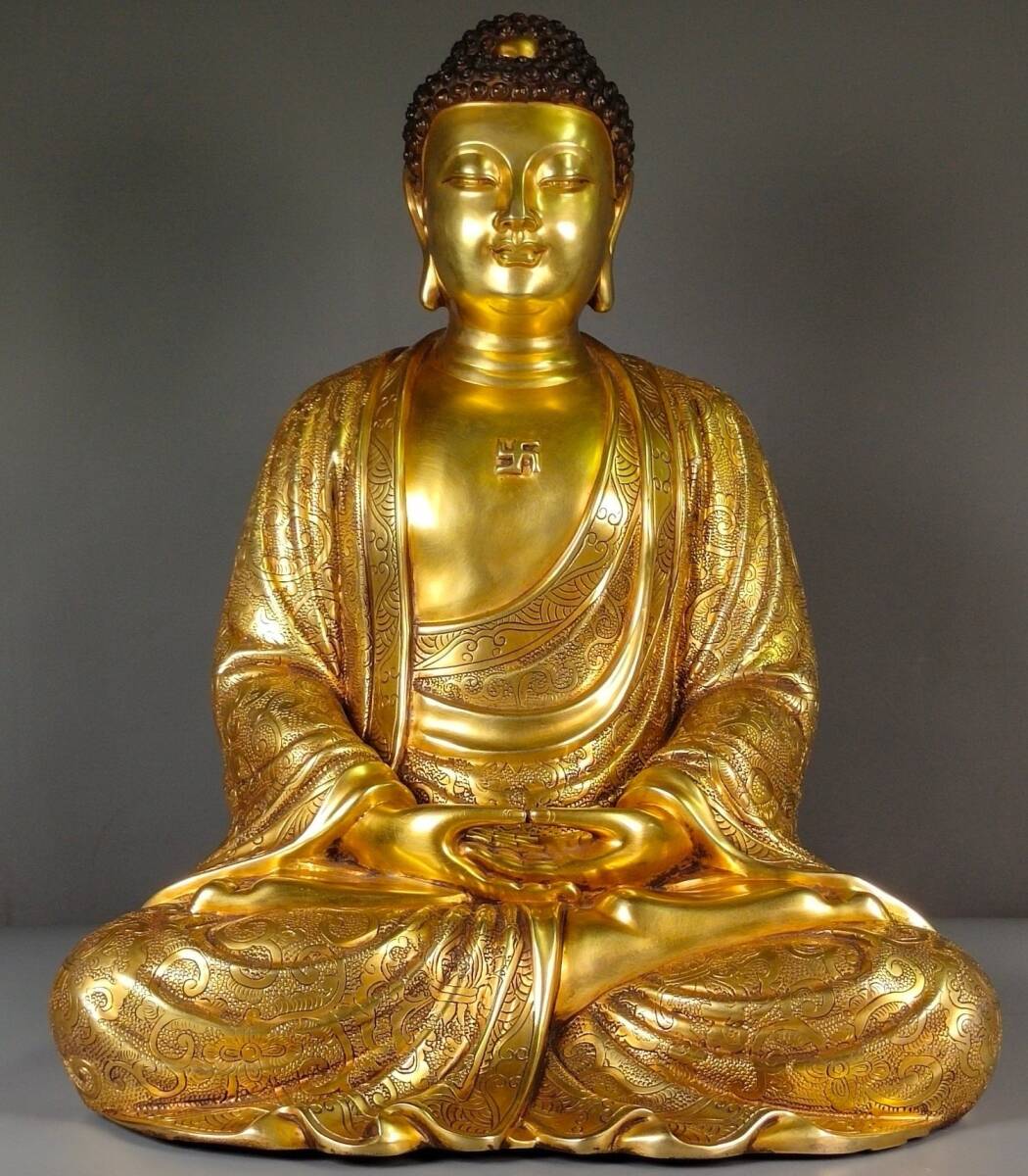 旧蔵 大明 永樂年製 紫銅塗真金 手工滿工鏨刻花紋 精工打造釋迦摩尼仏祖 供像 仏像 奉納されていた 供養品 極細工 中国古玩 骨董品 209拍卖