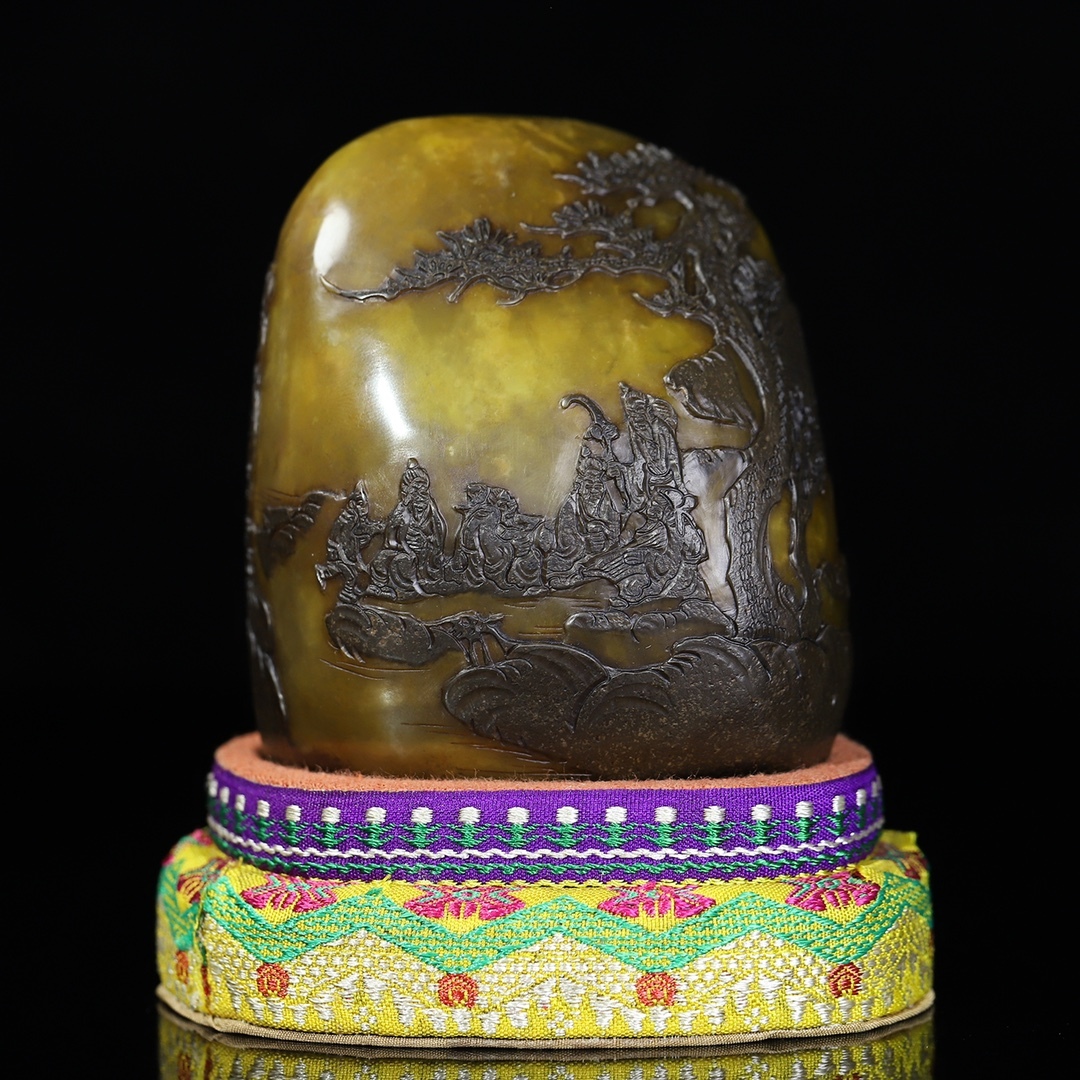 旧蔵 【清代篆刻家 呉俊】寿山石 カラス皮 田黄彫刻 松下聚賢 薄意印鑑 置物 天然石 手彫 篆刻 古印材 極細工 中国古玩 骨董品 古美味 209拍卖