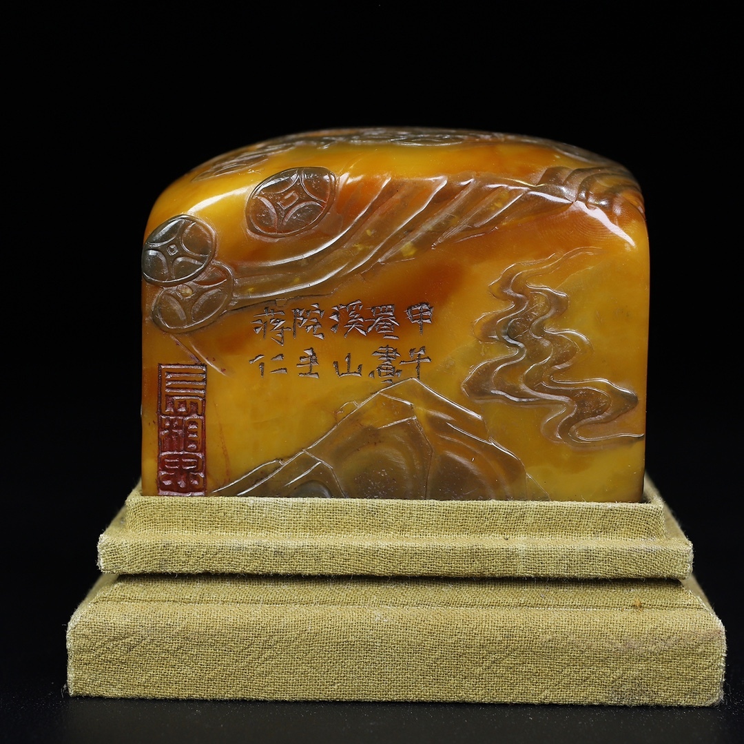 旧蔵 【清代篆刻家 將仁】寿山石 烏鴉皮微彫【麒麟獻瑞】麒麟 薄意方印章 天然石 手彫 篆刻 古印材 極細工 中国古玩 骨董品 古美味 209拍卖