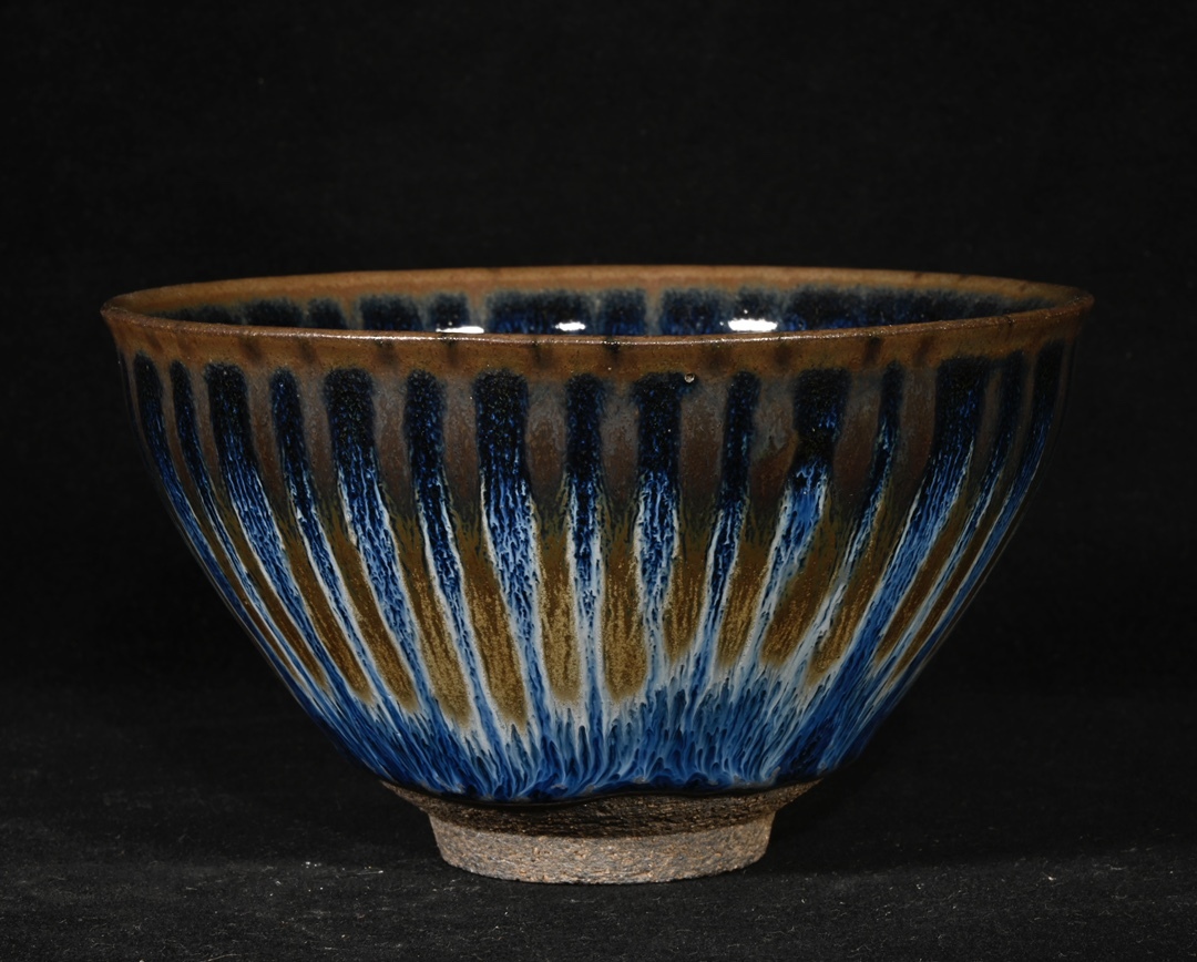 旧蔵 宋 建窯 太祖款 曜変杯 陶芸 古陶磁器 中国磁器 極細工 中国古玩 骨董品 古美味 209拍卖