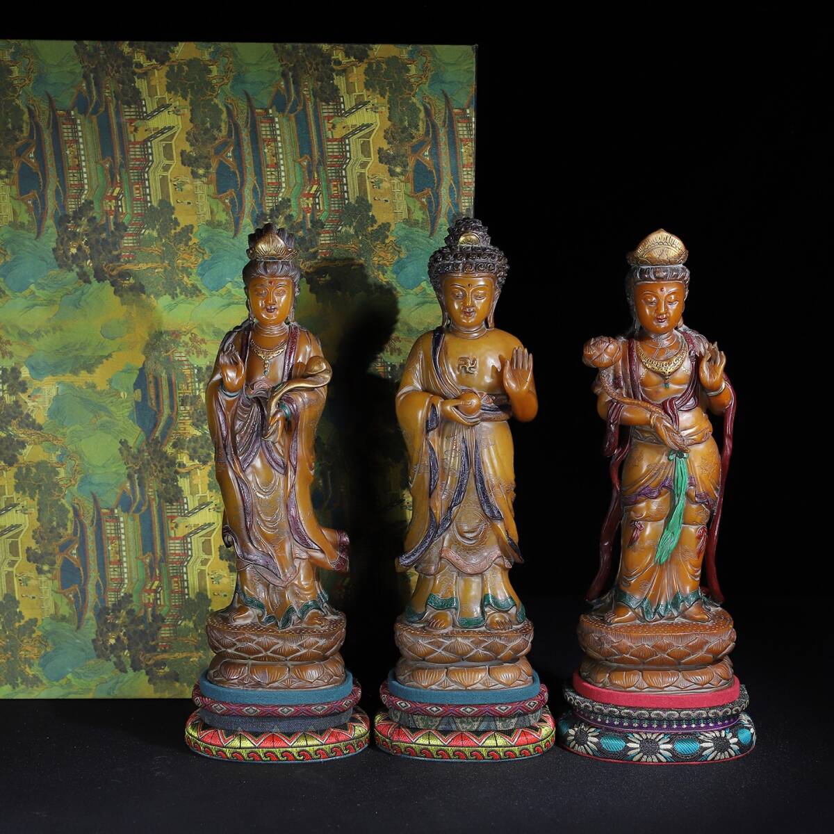 旧蔵 清 道光三年 寿山石 西方三聖 仏像一式 置物 天然石 手彫 篆刻 極細工 中国古玩 骨董品 古美味 209拍卖