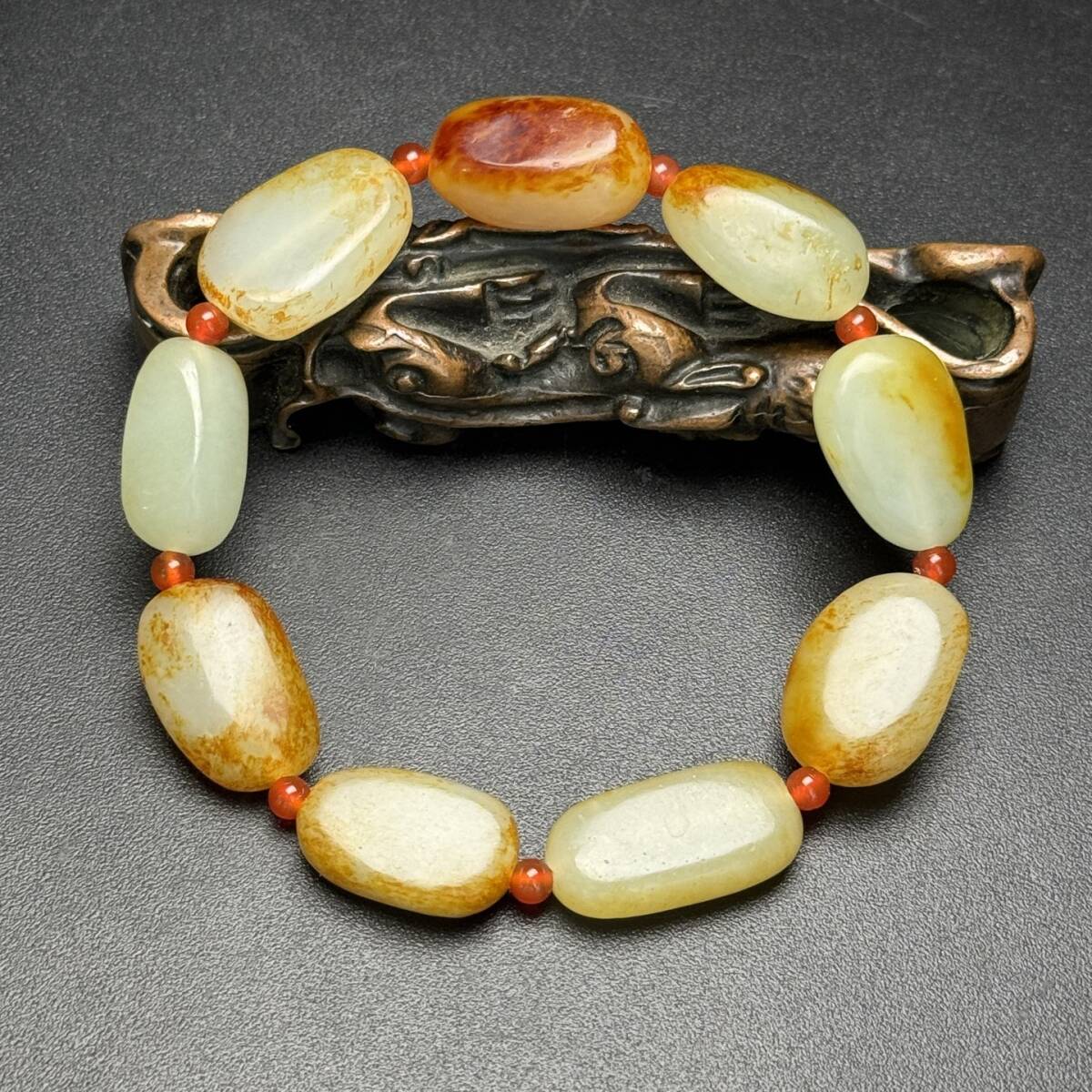 旧蔵 清 玉彫 和田玉 原石手串 顆顆飽滿 玉質温潤 皮色美觀 品相一流 極細工 中国古玩 骨董品 古美味 209拍卖