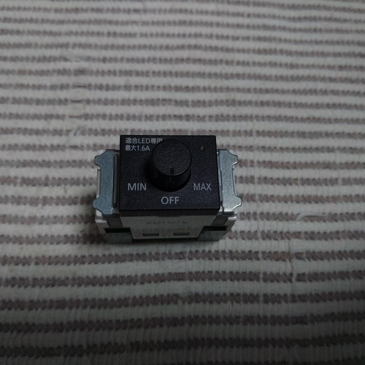 パナソニック SO-STYLE WN557511B ブラック ミニ調光スイッチ 新古 ゆうパック60サイズ 拍卖