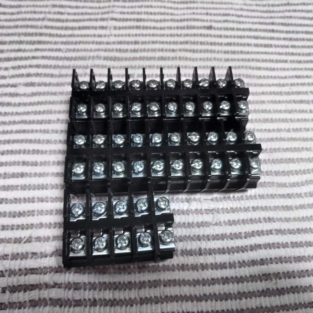 東洋技研 AT-15L 組端子台 新古 25個 ゆうパック60サイズ拍卖