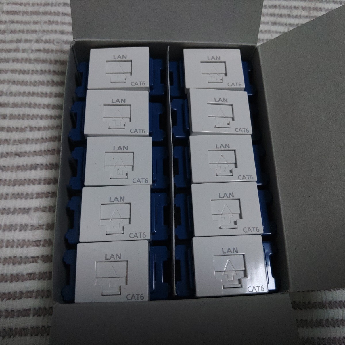 パナソニック コスモワイド NR3170W CAT6 LANモジュラー 新古 ゆうパック60サイズ 拍卖