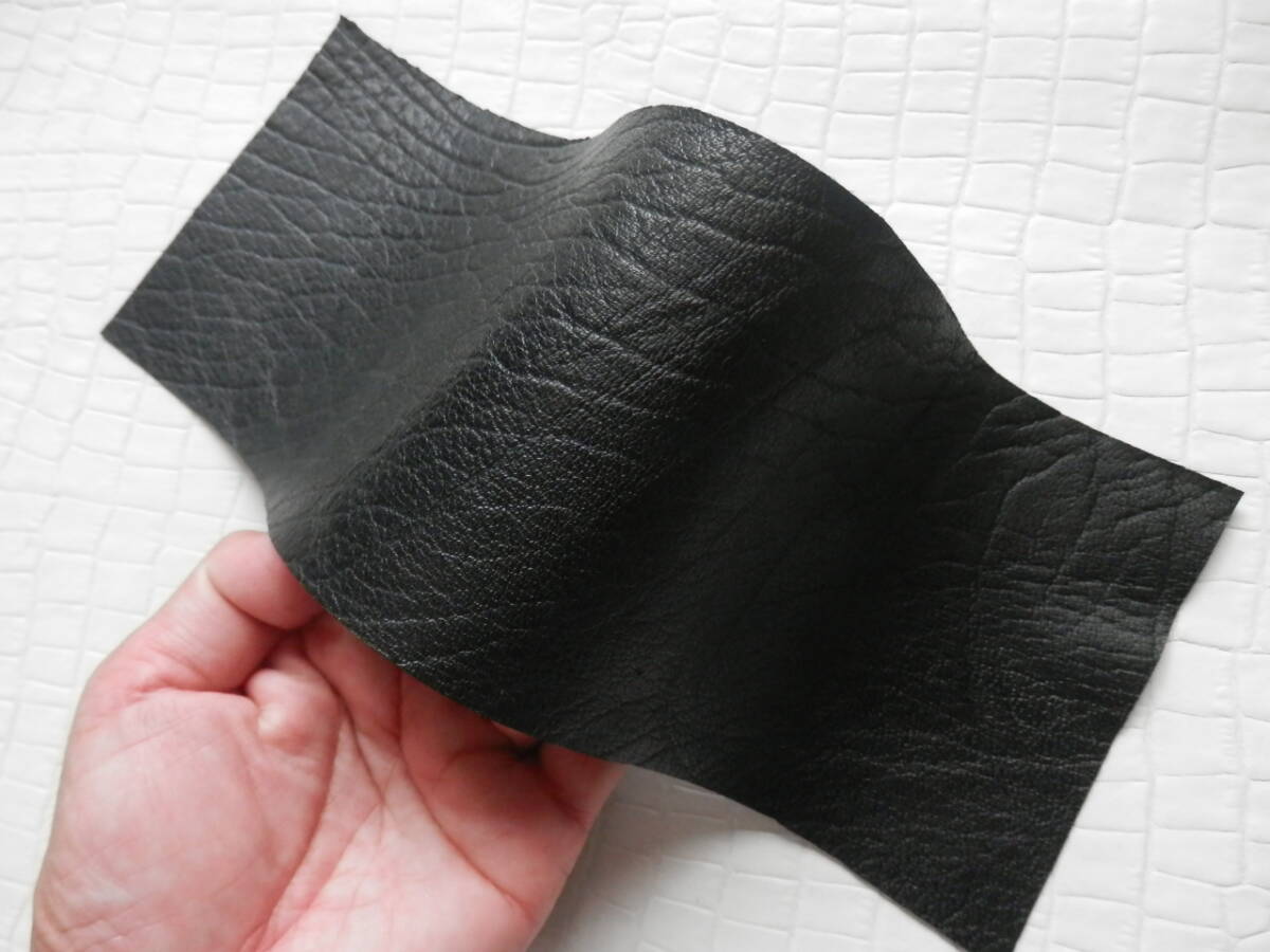 【短め注意】バッファロー ナチュラル ワイルドなしぼ ブラック G ビリヤード 本革 レザー グリップ拍卖