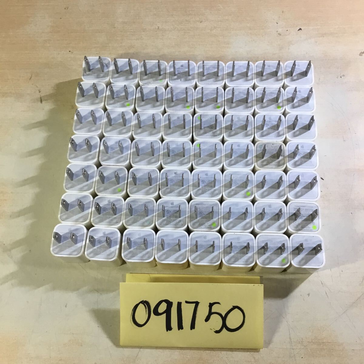 【送料無料】(091750C) まとめ56個セット Apple 5V1A charger 充電器 ジャンク品拍卖