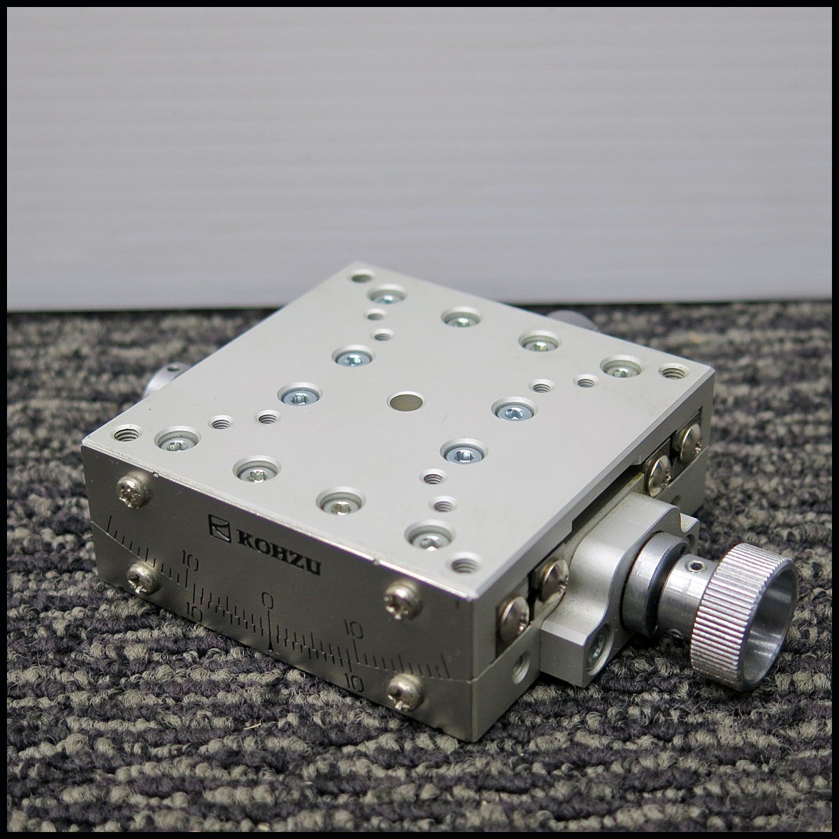 △A) KOHZU/神津精機 手動 スイベル(ゴニオ)ステージ 70mm×70mm SH07A-RT 位置決めステージ/スイベルステージ/1軸ステージ拍卖