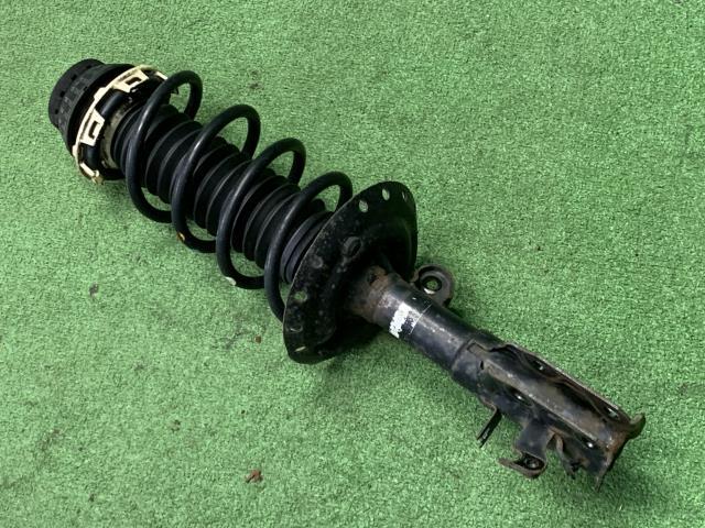 フィットシャトル DAA-GP2 右Fストラット 51610-TF9-003拍卖