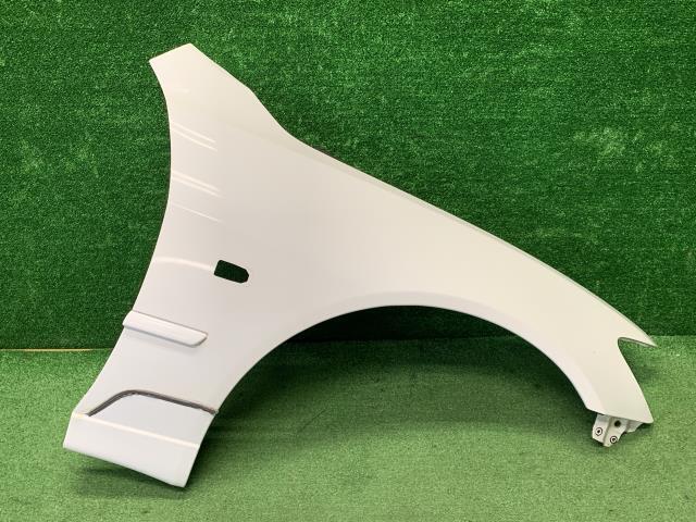 アルテッツァジータ TA-GXE10W 右Fフェンダー 53801-53040拍卖