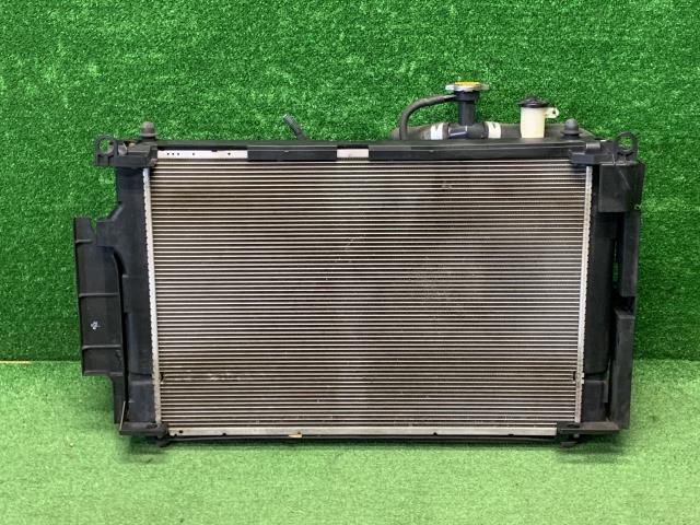 アクア DAA-NHP10 ラジエータ 16400-21330拍卖