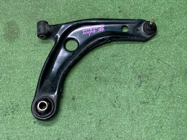 アクア DAA-NHP10 右Fロアアーム 48069-59145拍卖