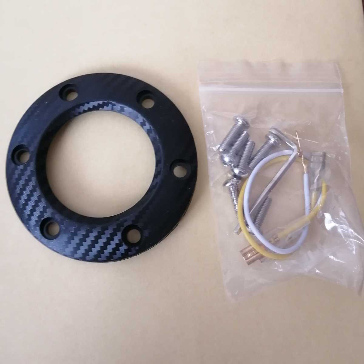 ホーンボタンリング カーボン柄 ボルト 配線 六角 付き 未使用品拍卖