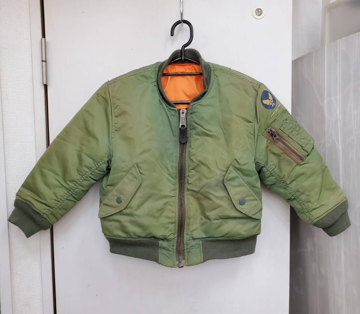 ベビー 子供服 サイズ8 INTERMEDIATE MA-1 フライジャケット ブルゾン/カーキ・オレンジ 検) ALPHA 拍卖