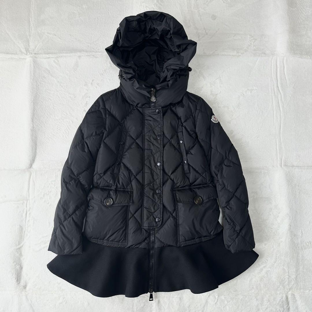 MONCLER モンクレール VAULOGETTE ヴェロジェッテ ダウンジャケット ダウンコート フリル ブラック 黒 ブルゾン アウター 拍卖