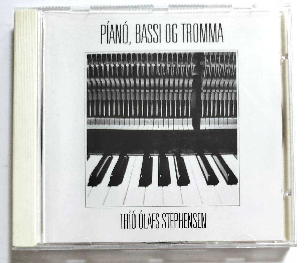 トリオ・オラフス・スティーブンセン ピアノ、バッシ・オグ・トロマ(ピアノ、ベース&ドラム)拍卖