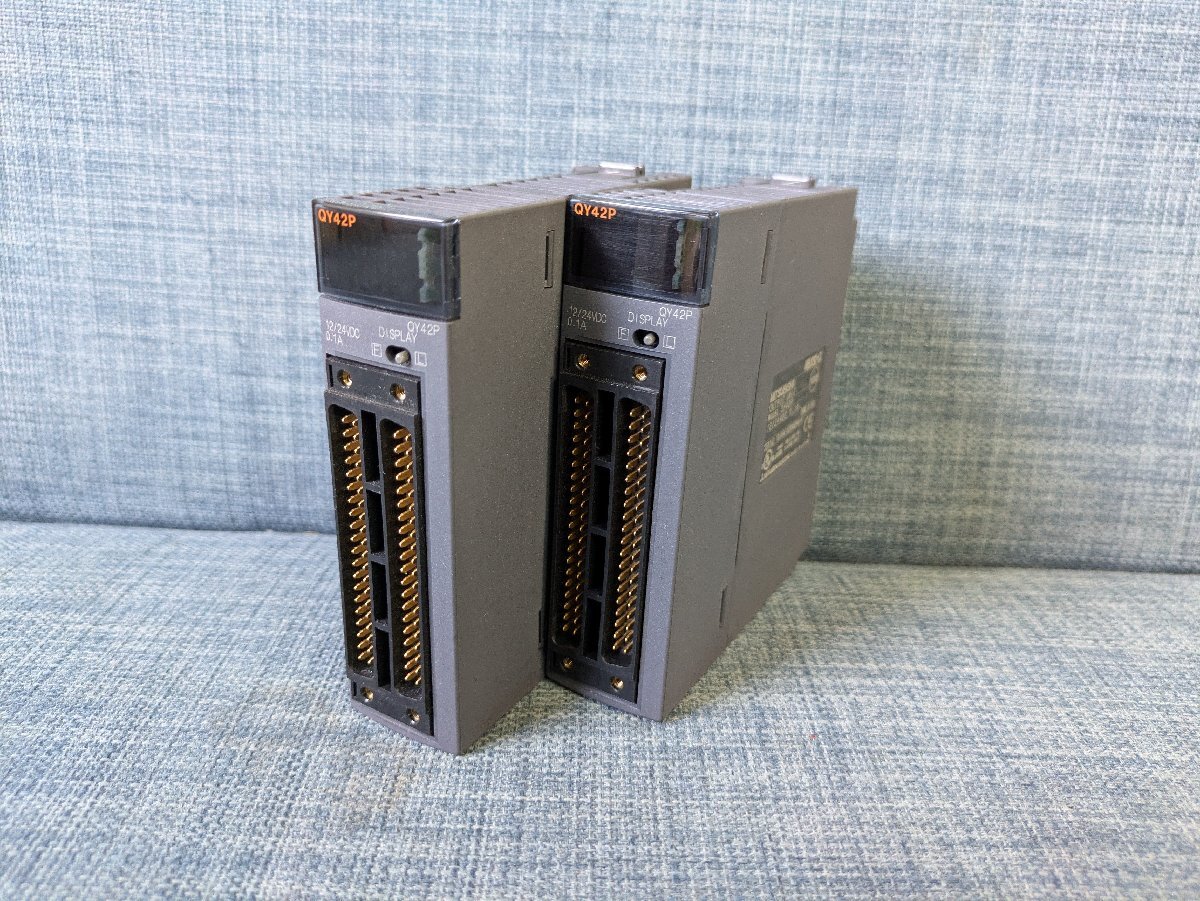 ★【 MITSUBISHI / 三菱電機 出力モジュール QY42P 二点セット トランジスタ出力 出力 PLC 64点出力 モジュール 制御機器 FA機器 】J10155拍卖