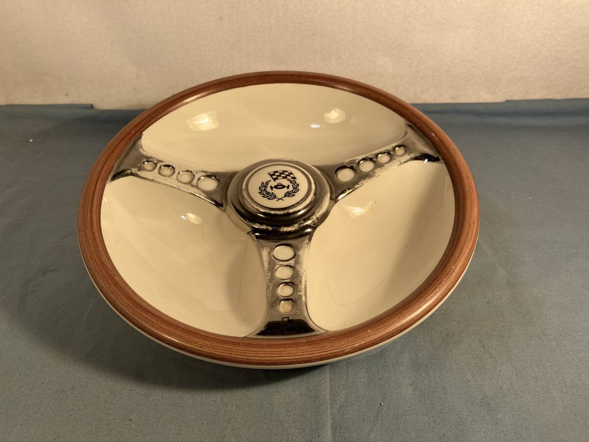 イギリス 1960年代 レスレストンの販促品 陶磁器製 灰皿拍卖