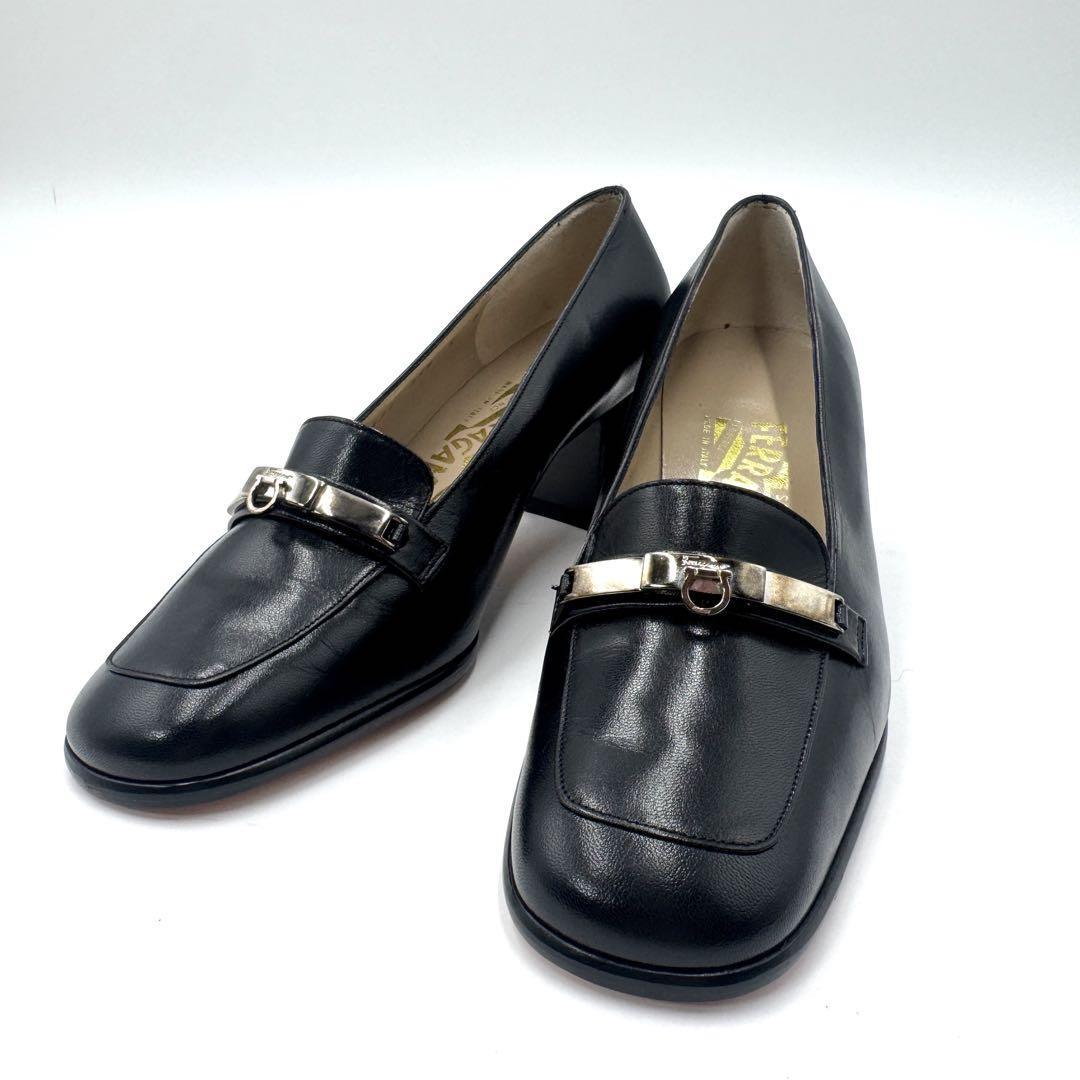 【極美品】Ferragamo ガンチーニ パンプス 22.5cm ブラック拍卖