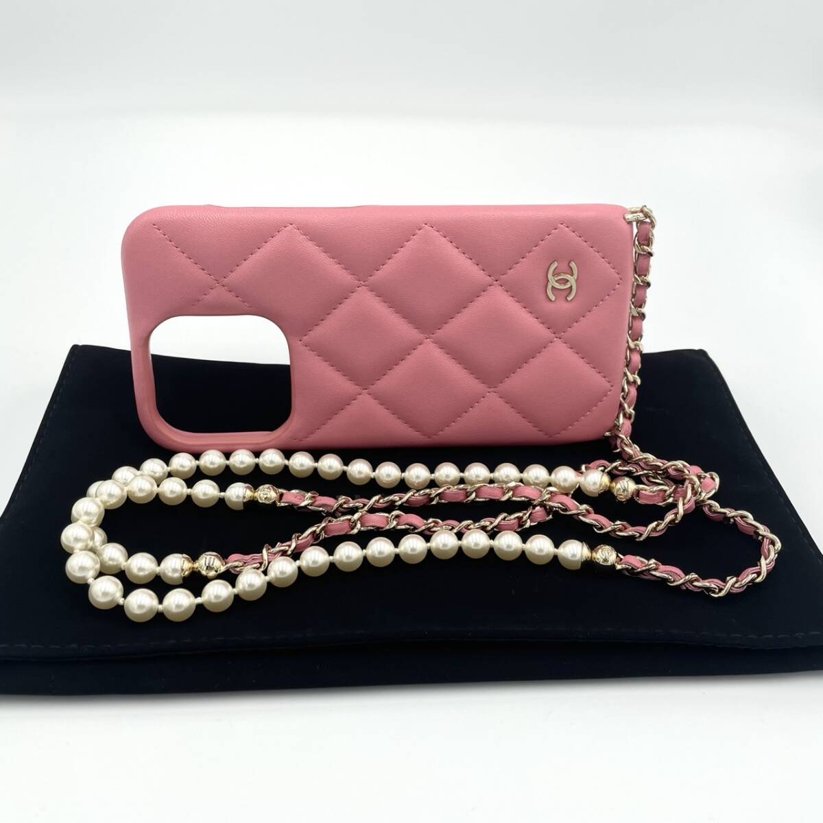 極美品 CHANEL シャネル マトラッセ ラムスキン iPhone 14pro スマホショルダー パール チェーンショルダー拍卖