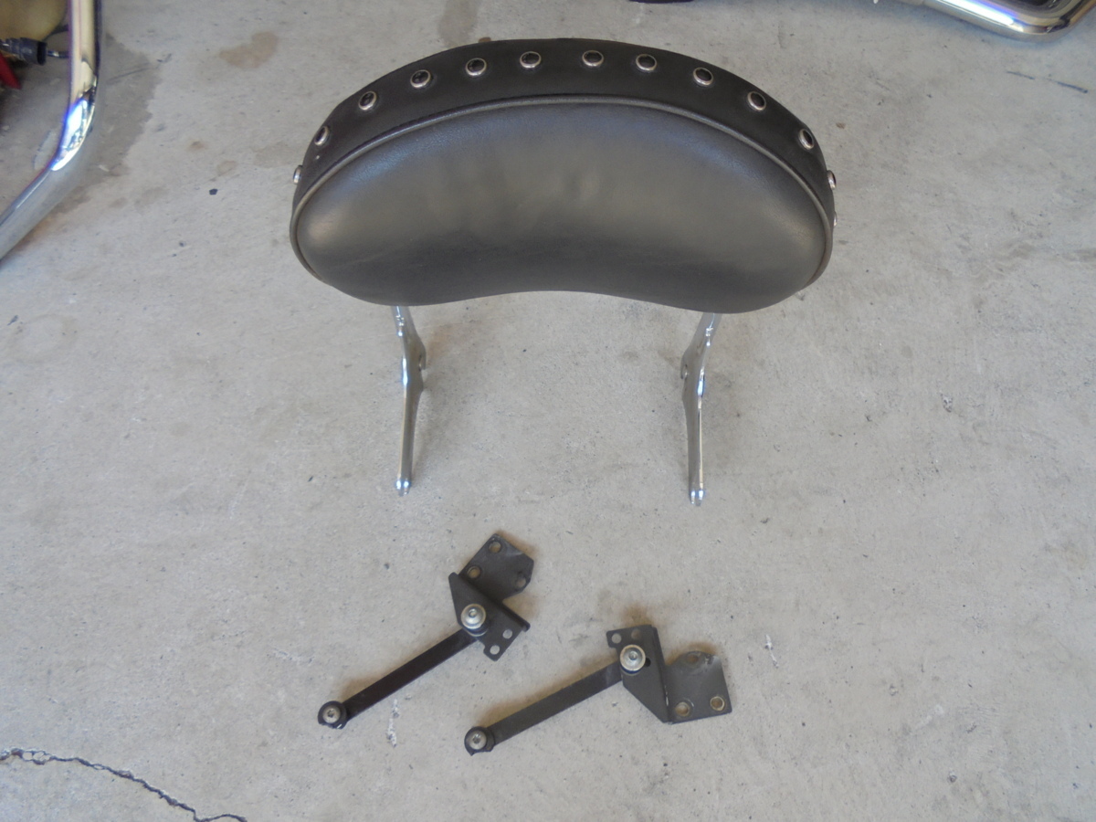 ■本州送料負担■デタッチャブルマウント付純正バックレスト/ツーリングモデル拍卖