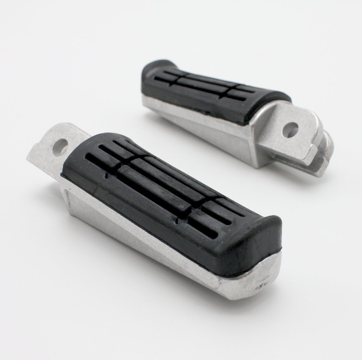 新品 XJR1300 XJR1200他 ヤマハ純正タイプ ステップ左右セット XJR400 FZ1フェザー FZ400 MT-01 TZM50R SRV250拍卖