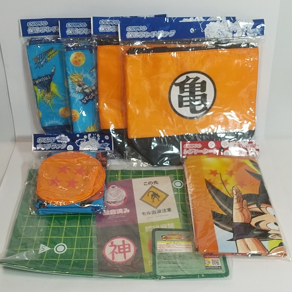 ドラゴンボール 一番くじ G賞 デザインバッグ 保冷ランチバッグ 2種4枚 レジャーシート ナップサック 7個セット 未使用品拍卖