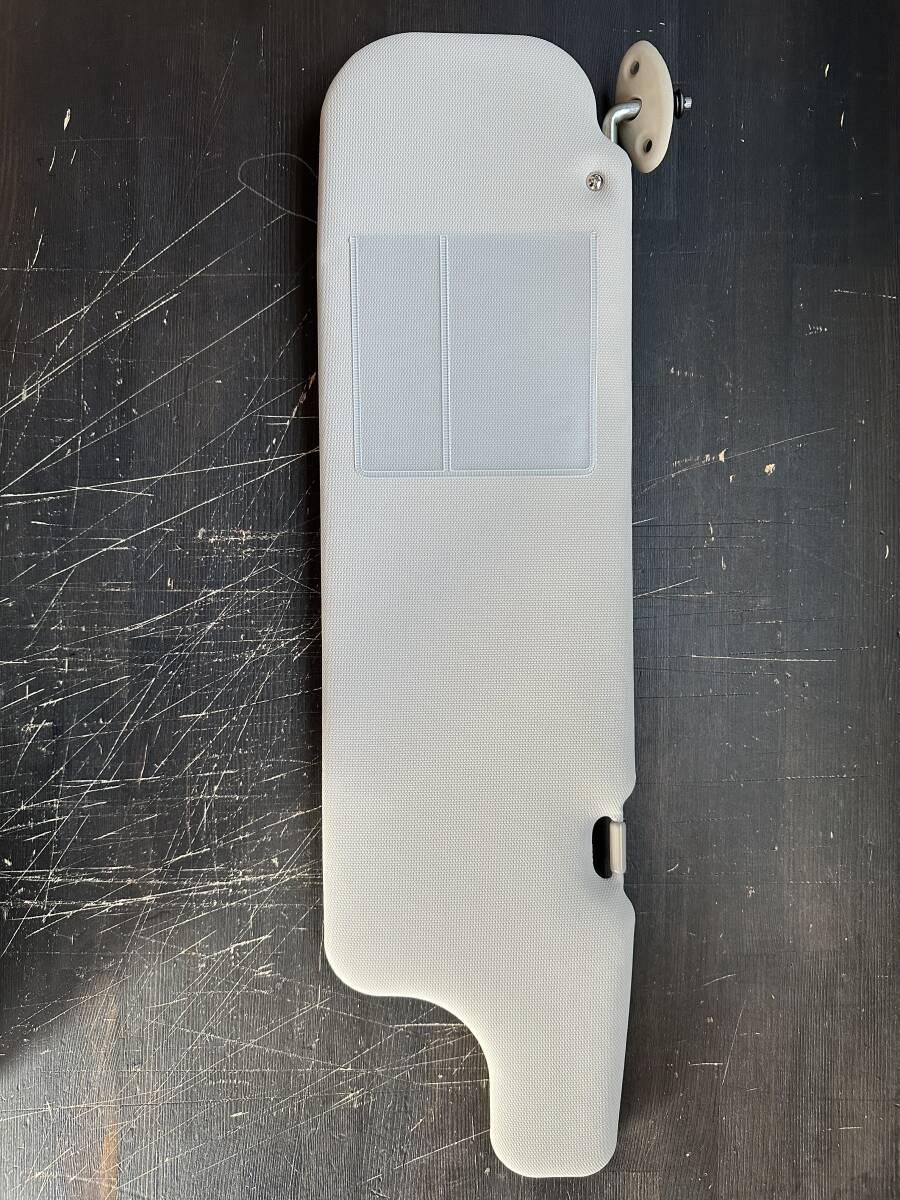 トヨタ 純正 ランドクルーザー バイザ 左 VISOR LH 74320-60290-A0 TOYOTA 未使用 LEXUS Genuine JDM メーカー純正品拍卖