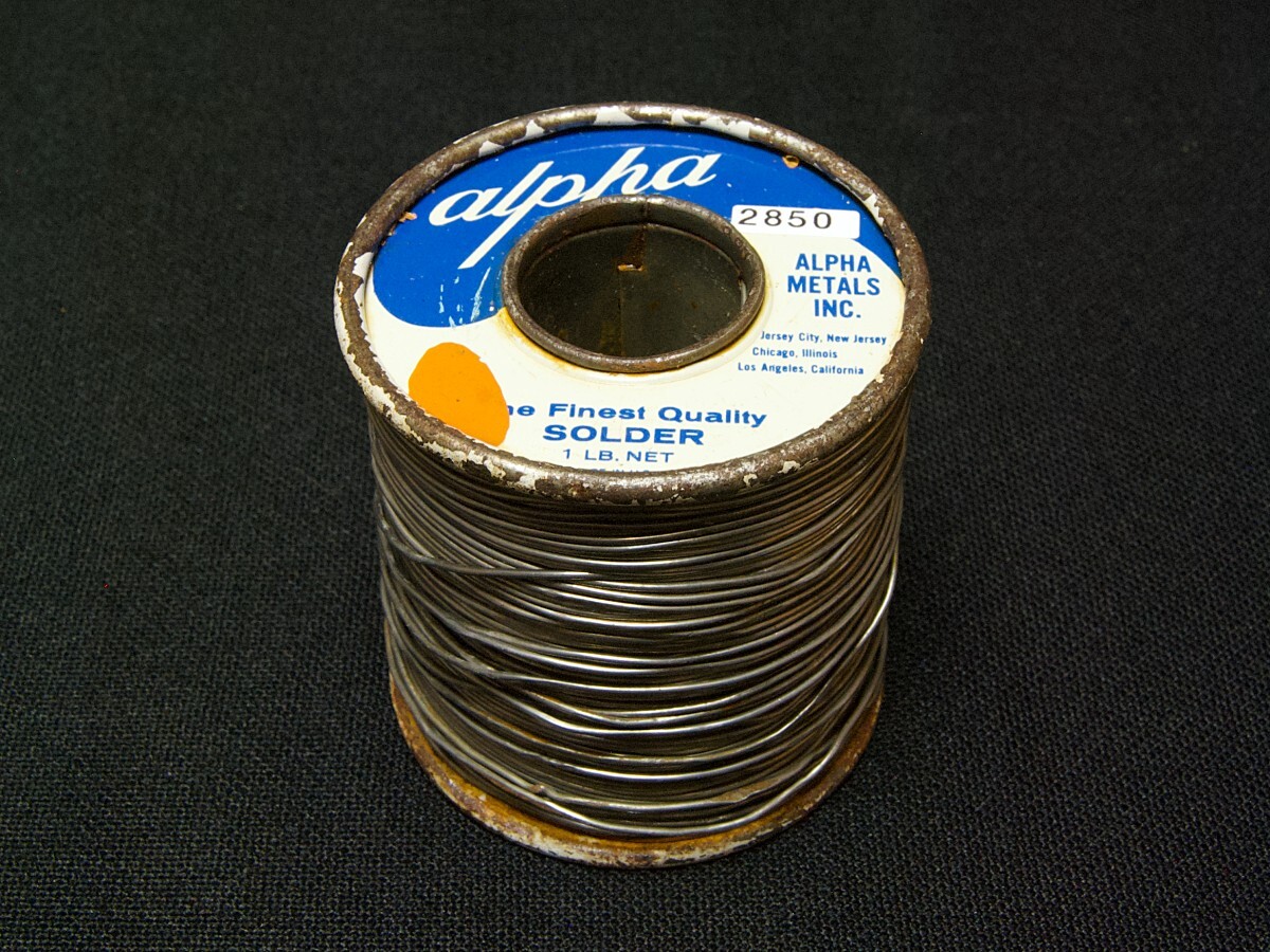 ♪♪Alpha Solder 63/37 フラックス入り 切売り1m、アルファ ビンテージ・ソルダー ハンダ♪♪拍卖