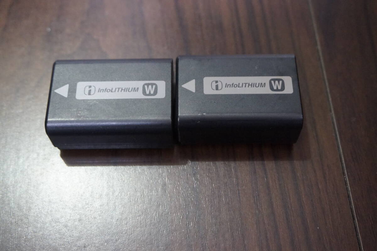 【使用頻度低い/中古】Sony ソニー 純正 リチャージャブルバッテリーパック NP-FW50 2個セット拍卖