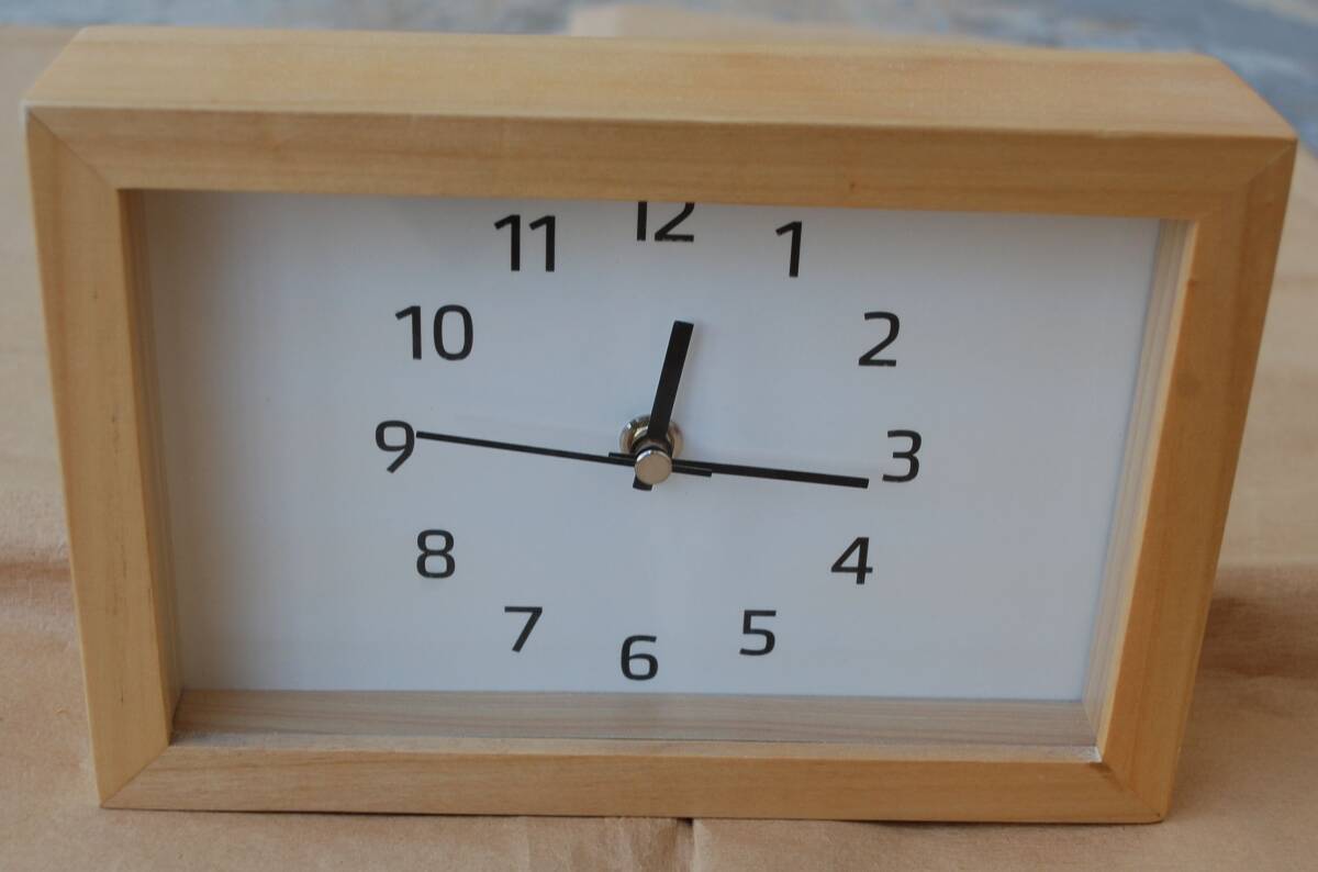 【即決】ニトリ「プリエ ナチュラル」シンプルデザイン木枠置時計 静音設計(スイーブセコンド)美品 送料無料拍卖