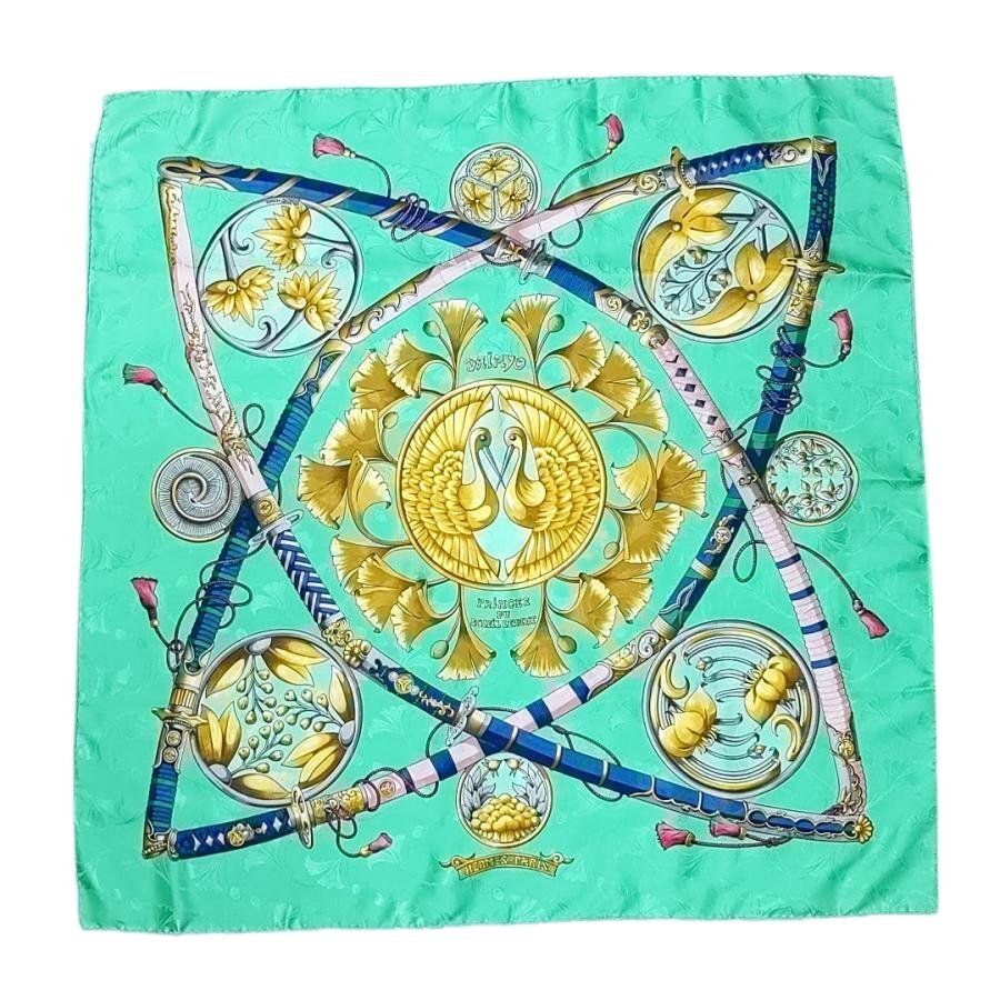 送料無料 超美品 エルメス HERMES スカーフ カレ90 大判 ショール 大名 日出る国の皇子 家紋 フランス製 レディース拍卖