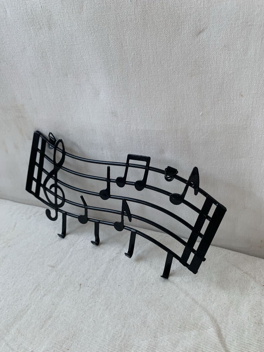 デザインが素敵なアイアン製壁掛け4連フック 店舗什器インテリアディスプレイ古道具アンティークビンテージ昭和レトロ雑貨飾りオブジェ音符拍卖