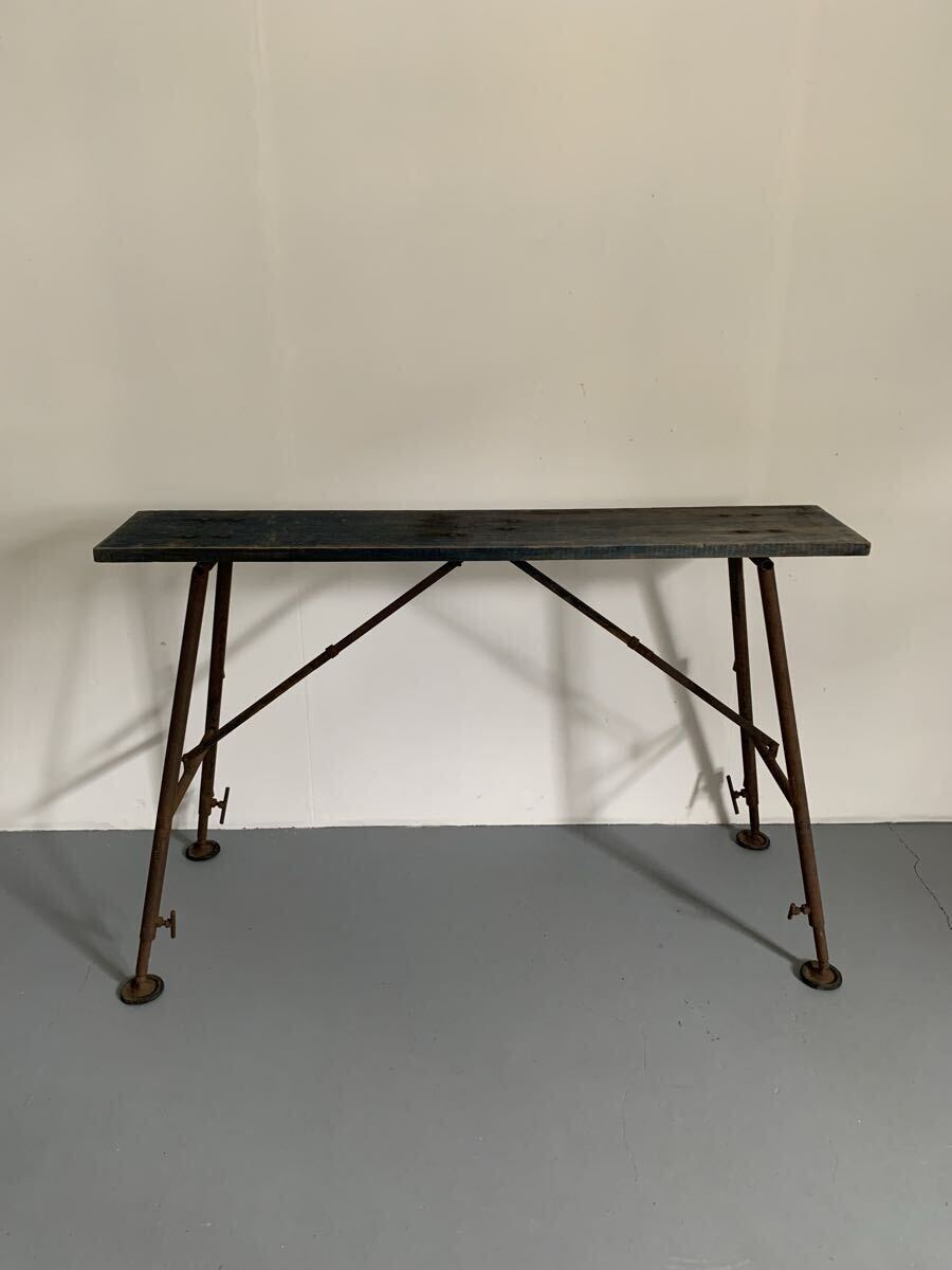一枚板天板アイアン脚の折り畳み式テーブル 展示台作業台足場什器インテリアディスプレイ古道具アンティークビンテージ陳列飾り棚古家具拍卖