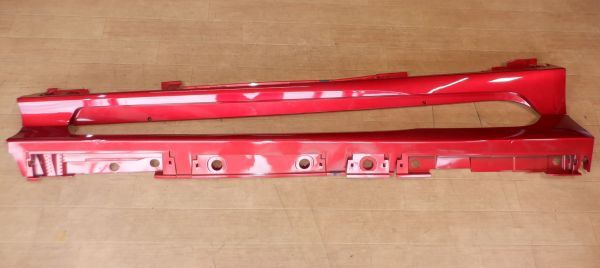 MLF59c11★ZVW50 ZVW51 ZVW55★プリウス★★純正サイドステップ★★左右セット★75850-47030★75860-47060★レッド★個人宅配送OK★拍卖