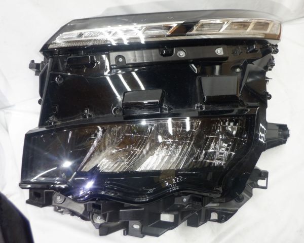 ATM59c02★ZWR90W★ZWR95W★MZRA90W★MZRA95W★90系★ヴォクシー★★LEDヘッドライト★★左★ICHIKOH V1-3★81150-V1050★ジャンク★送料安拍卖