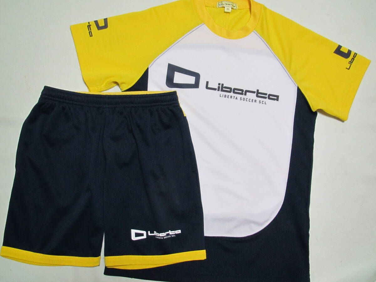 D 2024年購入品 最新モデル 中古 Liberta 140 145cm リベルタ サッカースクール 半袖 ユニフォーム 半袖シャツ ハーフパンツ 上下セット拍卖