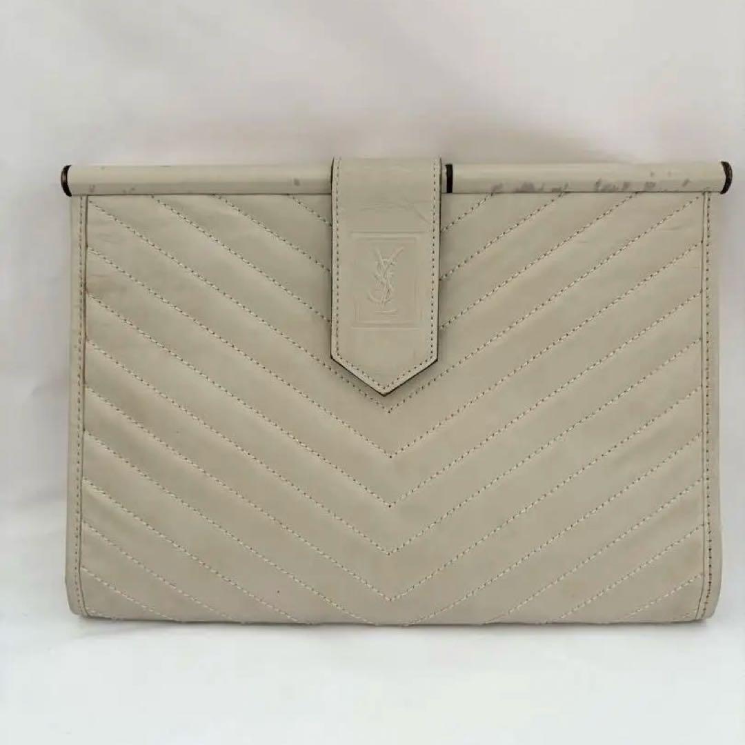 Yves Saint Laurent イブサンローラン クラッチバッグ 白  正規品 送料無料 ブランド 鑑定済み拍卖