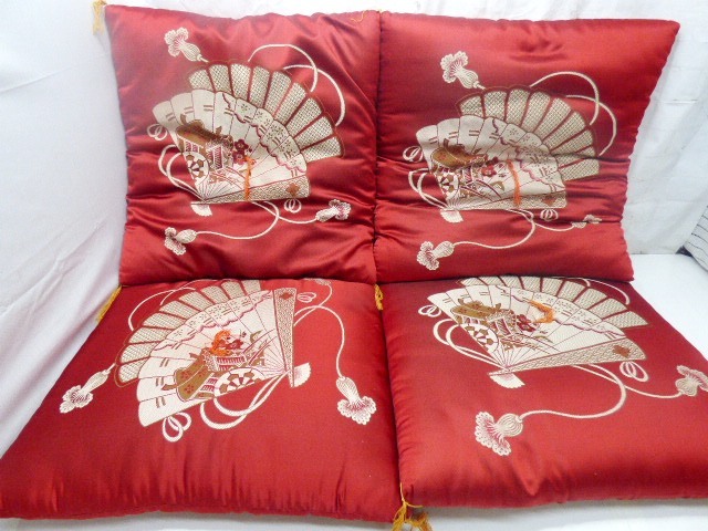 む9●えんじ色の座布団4枚●光沢あり/房付き/扇子柄/和室/畳/インテリア拍卖