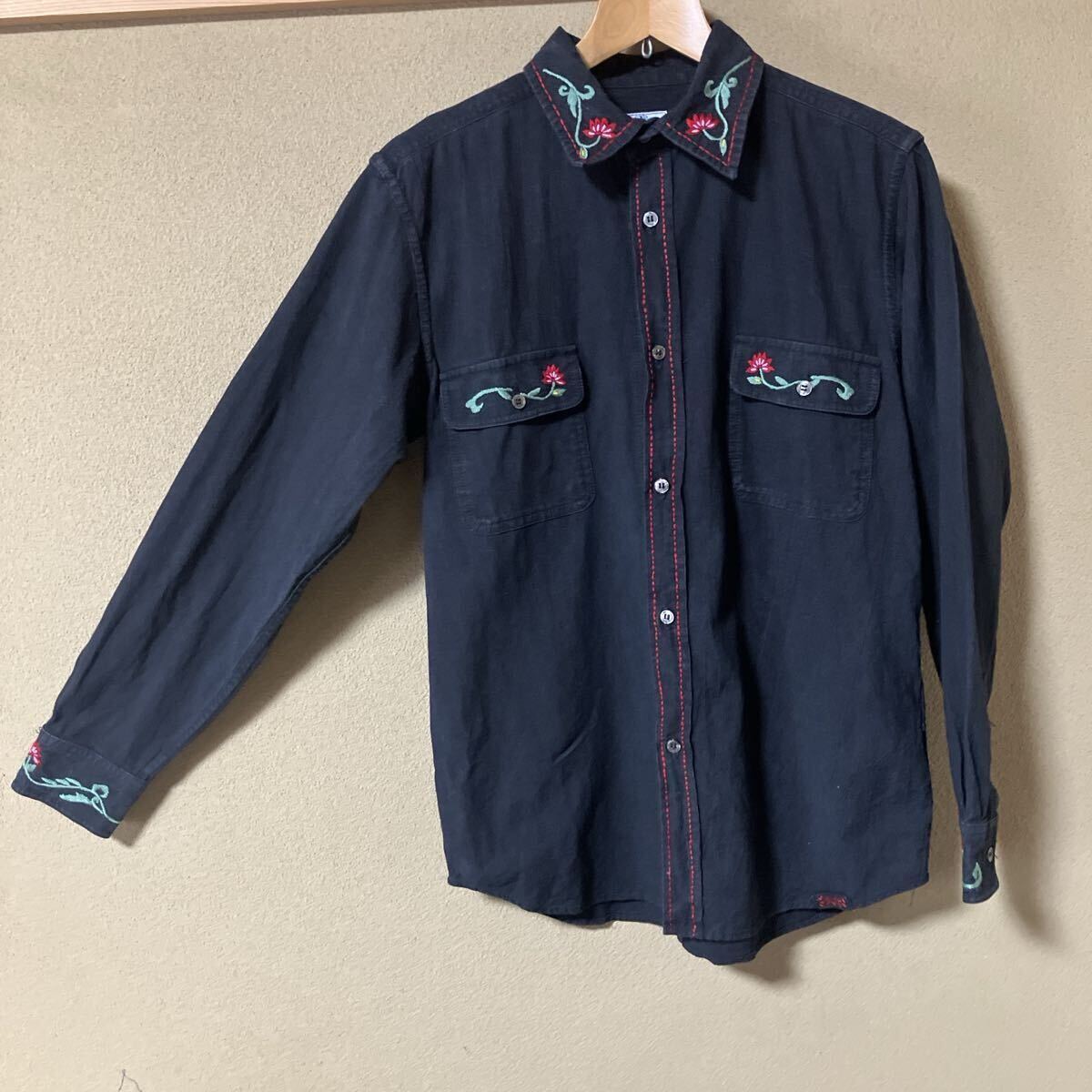 ガイジンメイド、ガーゼロータスフラワー刺繍シャツ ブラック/Sサイズ拍卖